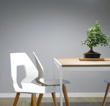 A white fancy semi-wooden chair